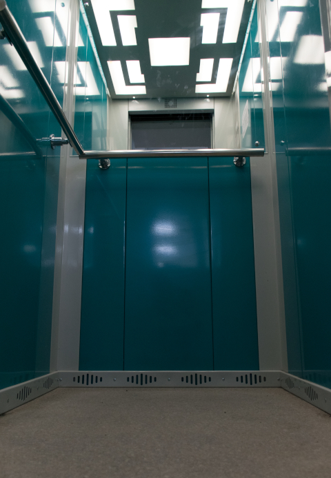 Завод Роскосмоса начал выпускать лифты с голосом Юрия Гагарина