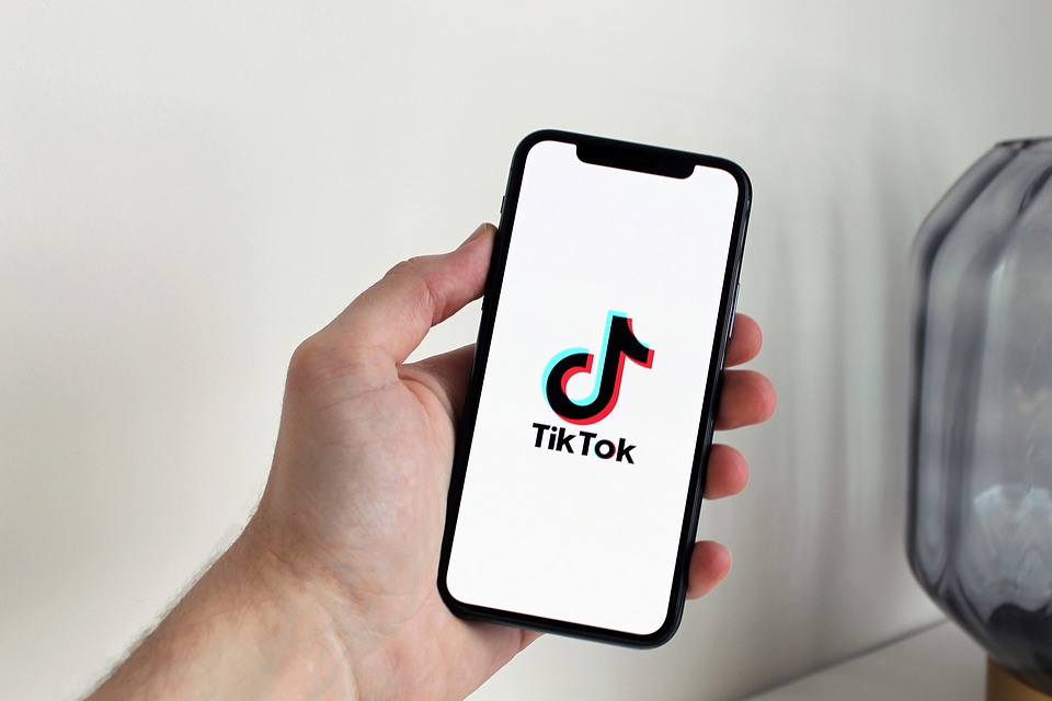 TikTok запретил пользователем из РФ стриминг и загрузку видео
