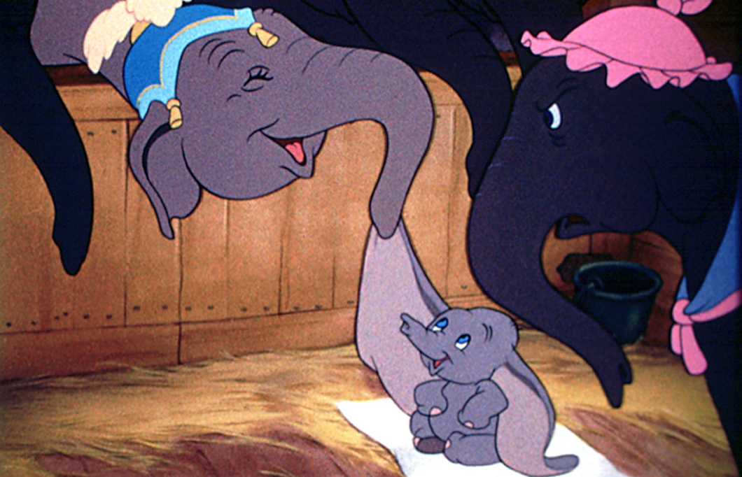 Disney запретил смотреть мультфильмы «Питер Пэн» и «Дамбо»