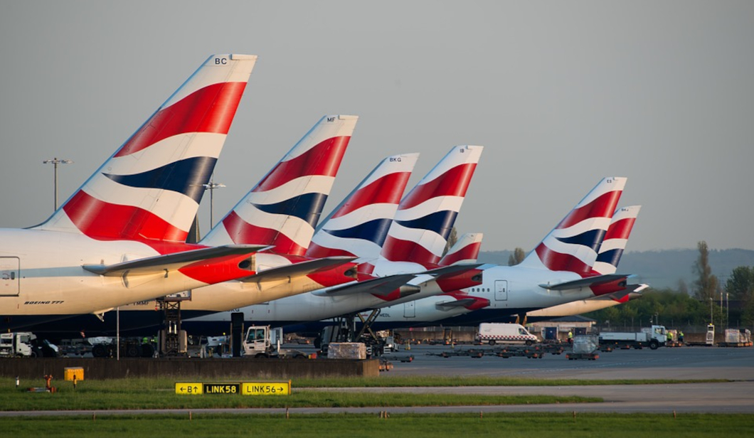 British Airways распродает сервизы и хрусталь